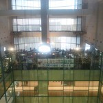 スカイラウンジ クレア - １１階のかなりひろいレストラン。　交流サロン「スカイラウンジ クレア」です