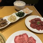 みなとみらいde 焼肉 DOURAKU - ハラミとナムル