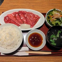焼肉 しんうち 神楽坂 - 