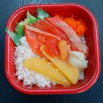 旬海鮮 丼丸 - 北海丼 (税込)594円 ※開封後 (2024.03.08)