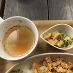 就労支援カフェ オーディナリー - スープとサラダ