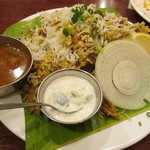 アーンドラ・キッチン - ('14/01）マトンビリヤニ（1490円） このボリュームとスパイスの妙に友人はお腹一杯と言いつつ食べまくりでした。