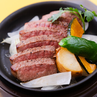 セットは6種類◎神戸牛の旨味あふれるステーキをご堪能あれ