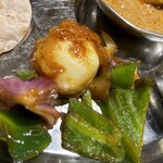 Sri Mangalam A::C Soshigaya-Okura - サービスの野菜卵炒め的なやつ