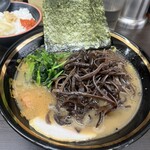 横濱家系ラーメン 勝鬨家 - 