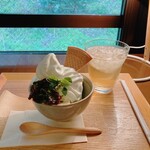 Ofuro Kafe Bijinyu - 和三盆と大納言小豆のパフェとジンジャエール