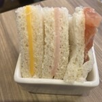 Paru Teru - サンドイッチ