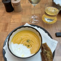 ザ タヴァン グリル＆ラウンジ - 