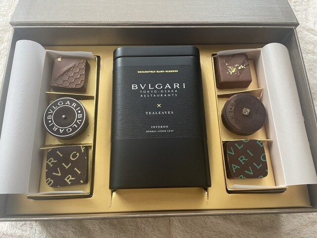 ブルガリ　チョコレート　二箱　BVLGARI imgrc0136686559.jpg