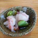 沖縄料理 美ら結 川間店 - 海老の吉野煮 お通しです