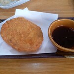 沖縄料理 美ら結 - タームンコロッケ