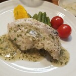 キッチン ブルー グローブ - 反対側から、パセリレモンソースがタップリ！