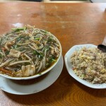 大進亭 - もやしラーメン、半チャーハン