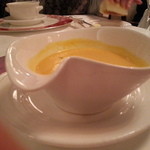 フォーシーズン・ダイニングルーム - 変ったカップ