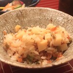 日本料理 吟 - 桜海老、筍、花山葵の土鍋ご飯アップ