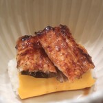 日本料理 吟 - 岡山産天然鰻の飯蒸しアップ