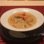 日本料理 吟 - 鮑、筍、自家製生湯葉の餡掛け 日高産雲丹添え