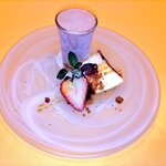 TRATTORIA FILARE - ドルチェ
      （桜のアイス、パンナコッタ他）