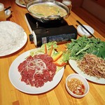CHIEN HOA FOOD - 牛肉を浸すお酢の鍋(特別な酸っぱい味)