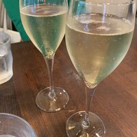 クッチーナ イタリアーナ アリア 六本木 - スタートドリンクはスパークリングを選択。スッキリ上品で美味しかったです。