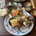 Garden 168 - 本日のGardenランチ(厚切り豚バラと大根)