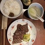 牛たん焼き 仙台 辺見 - 