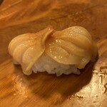 鮨処藤 - ⒊赤貝～剥きたての赤貝、磯の香りとコリコリ食感