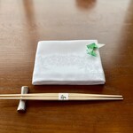 XEX ATAGO GREEN HILLS :: tempura & sushi An - キツネの折り紙つき