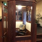 南珈琲店 - レトロな電話ボックス
