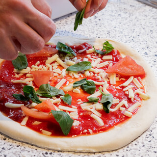 定番のマルゲリータや地元野菜たっぷりのピッツァなど堪能！