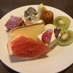 ダイニングカフェ＆バー ロンド - 