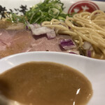 焼きあご煮干しらぁめん とびうお - 