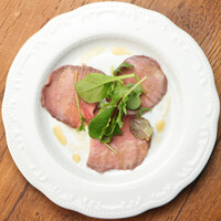 低温調理して柔らかいローストビーフ