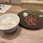 Morino Miya Ko Sendai Gyuu Tan Datenari - 牛ハラミ定食　1180円