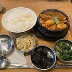 純豆腐 中山豆腐店 - MIX スンドゥブ定食