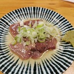 もつ焼き いとや - ればトロ刺し