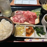 A5山形牛一頭買い焼肉くろべこ - 