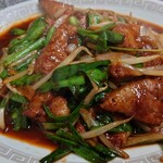 中華料理 桃園 - 料理写真:ニラレバ