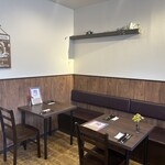 ビストロ・ラ・カシェット - シート席