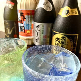 当店ならではの島酒をはじめ沖縄のドリンクをラインナップ♪