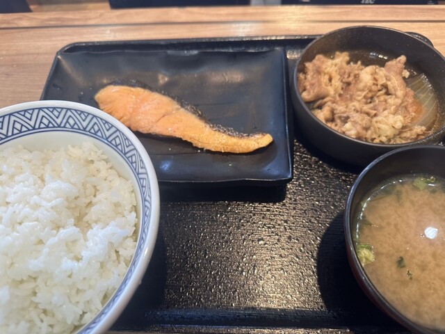 Yoshinoya Chukan Higashiosaka Wakae Ten