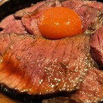 肉友 - 分厚さと火入れ感、伝われーーーッ！