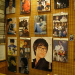 Sumibi Yakiniku Ando Kankoku Kateiryourigou Hyan - 店内ではたくさんの俳優さんたちに出会えますよ♪