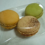 パティスリー ミラヴェイユ - マカロンですにゃ(・∀・)♪全種類１３０円♪もっと他にもありますにゃ(・∀・)