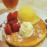 Hamanoya Para - いちごのホットケーキ 単品 950円 ドリンクセット 1300円