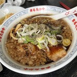 富山らーめん王国まるたかや - 背脂どっさり入れちゃうよねー