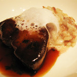 ラ・ターブル・ド・プロヴァンス - フォアグラ・イタリア米と牛テールのリゾット。
      