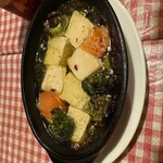 ばりお食堂 - 豆腐のアヒージョ