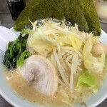 横浜家系ラーメン 魂心家 - 醤油野菜ラーメン