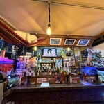 栄町 西口商店 - 店内